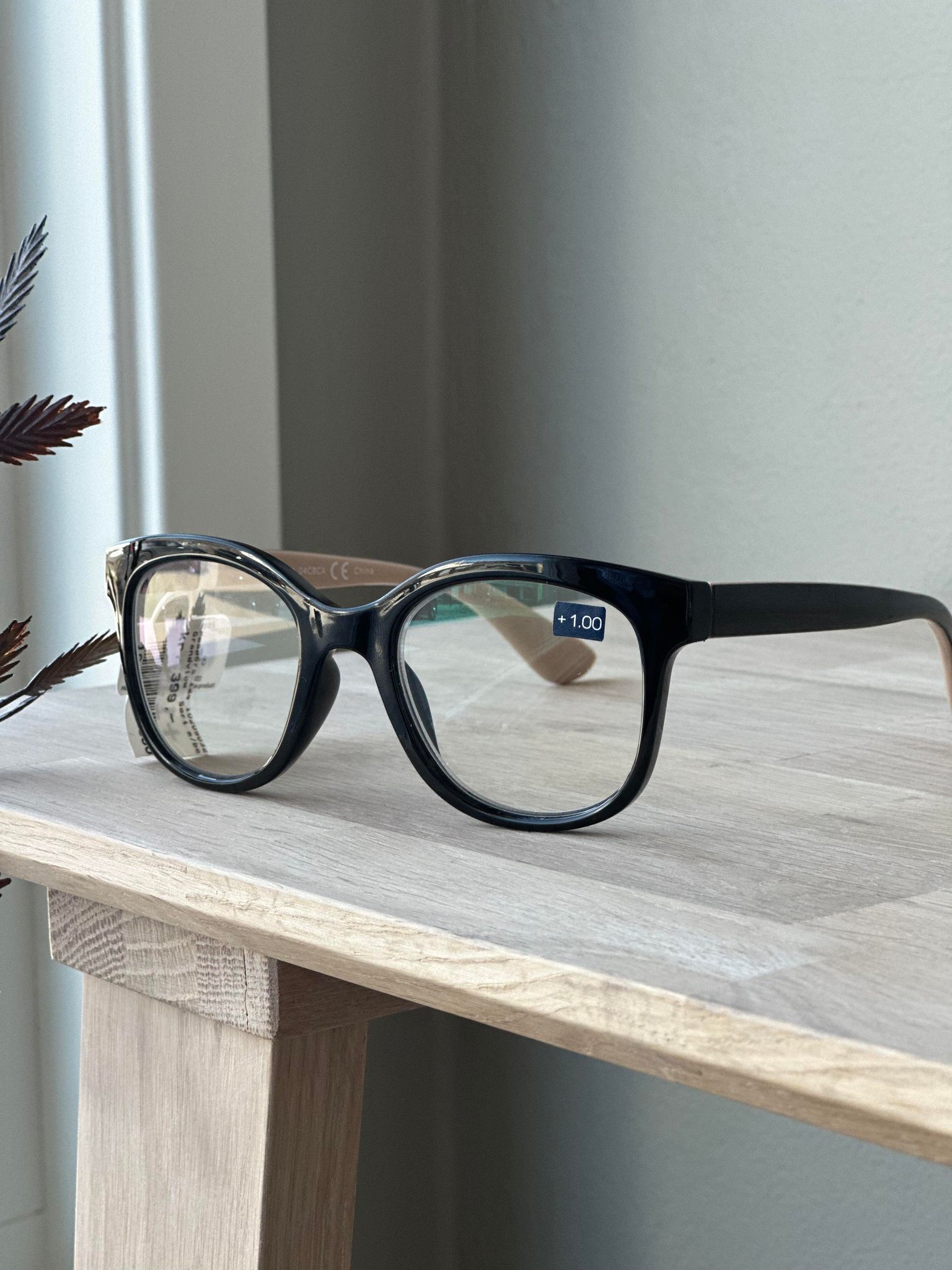 Center Stage Solbrille