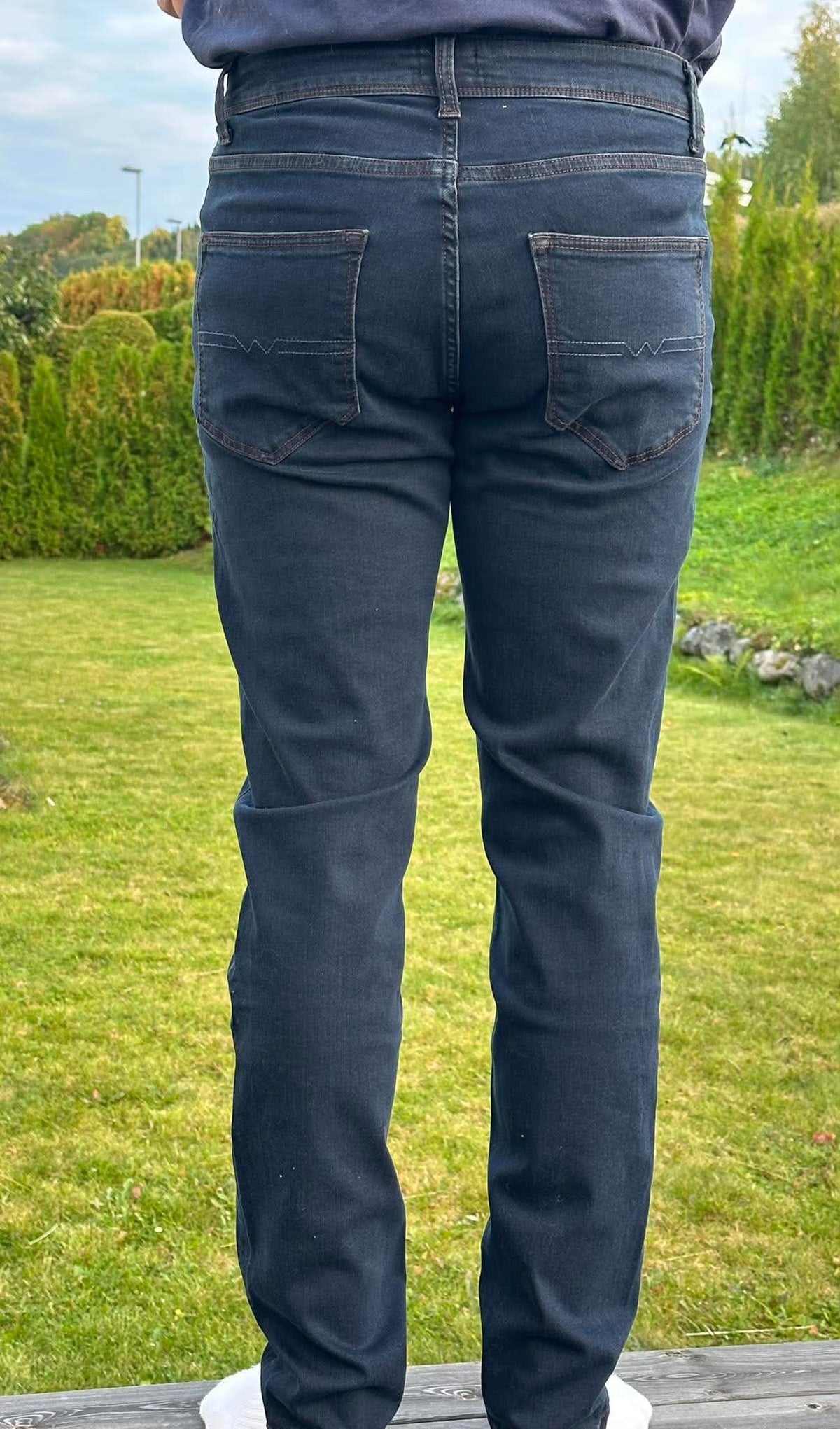 Arnie RF Jeans