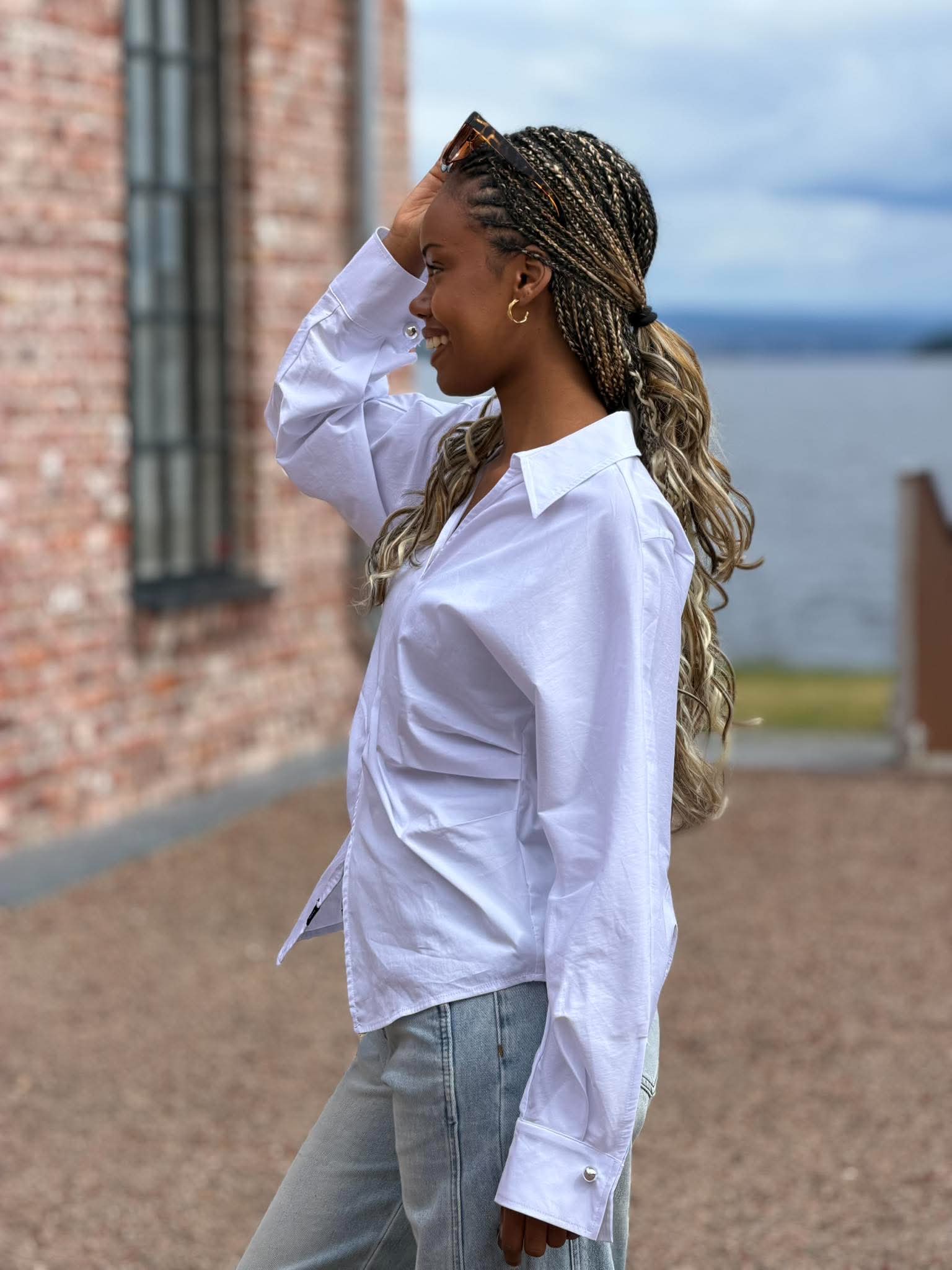 Bell Zip Ball Shirt