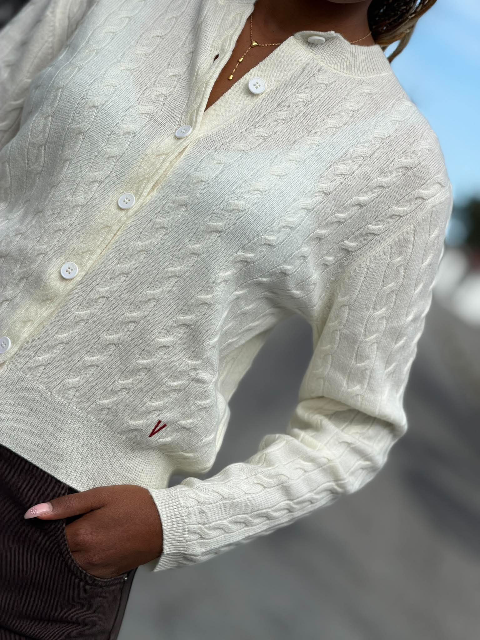 Cardigan kabelstrikk