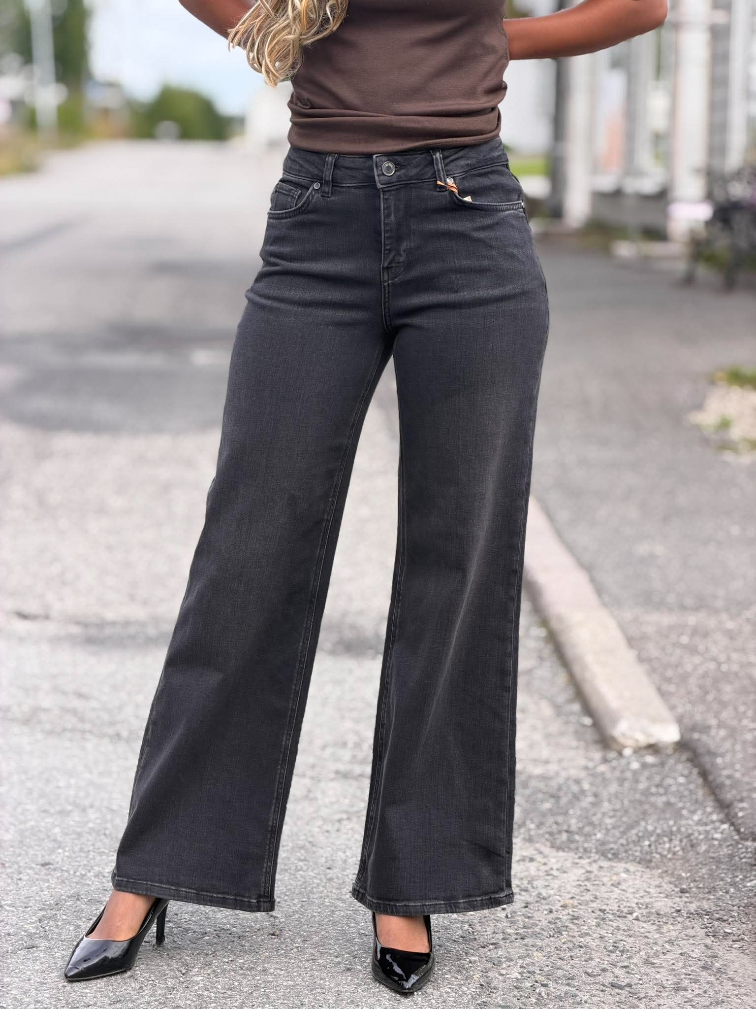 MMDara Hera Jeans