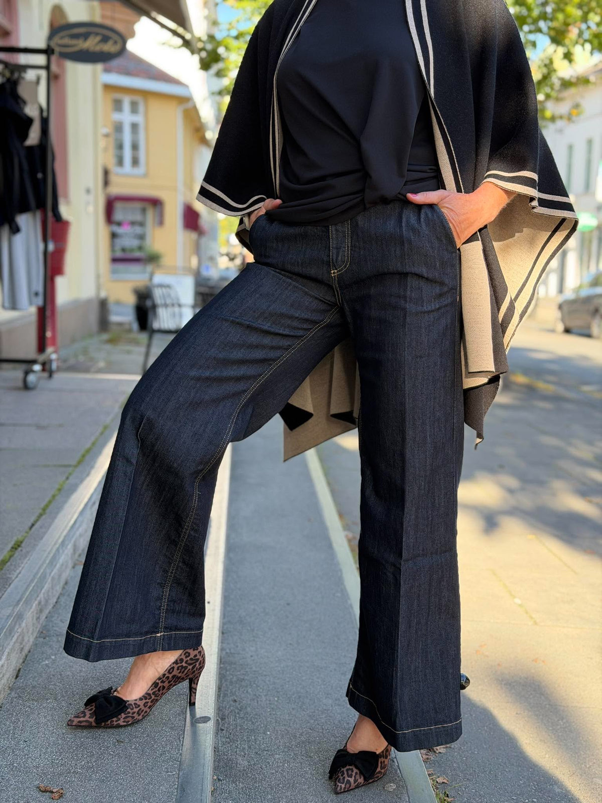 Elena Jeans