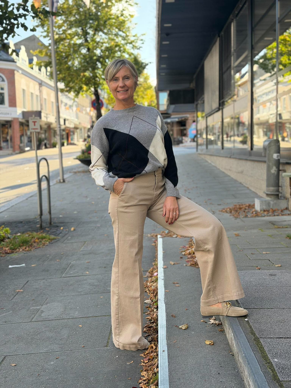 Elena Jeans