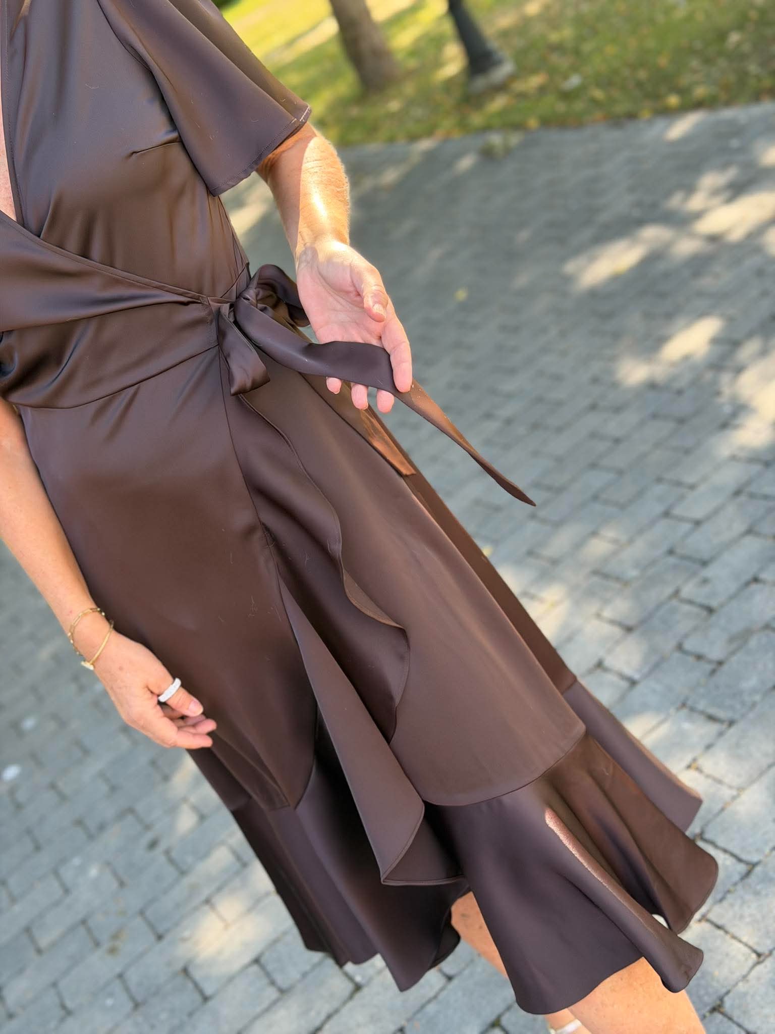 YASThea 2/4 Midi Wrap Dress